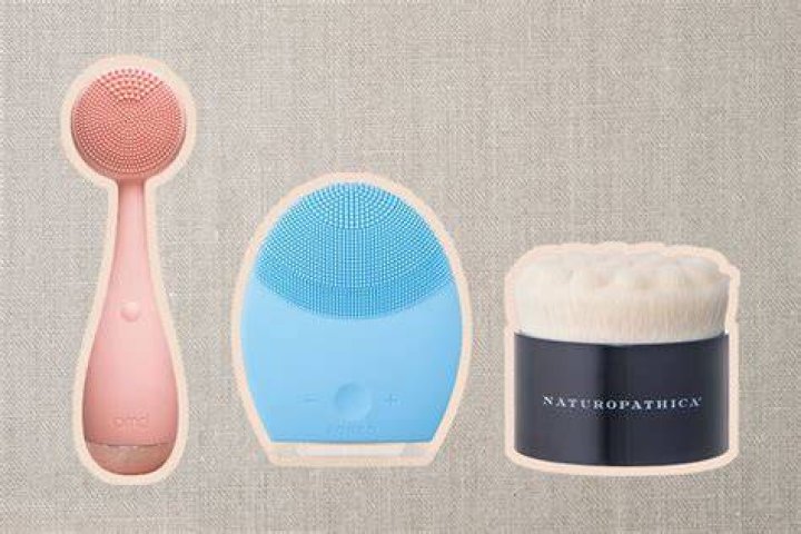 15 Best Facial Cleansing Brushes To Refresh Your Skin 2023