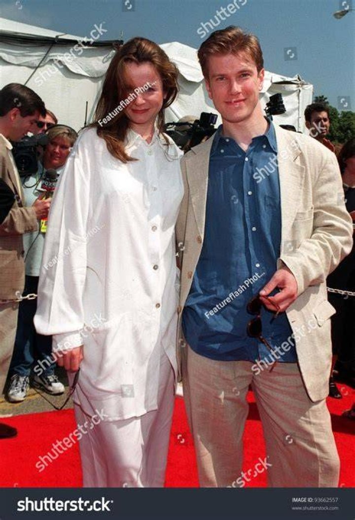 21mar97 Actress Emily Watson & Husband Jack Waters At The Independent Spirit Awards In Santa
