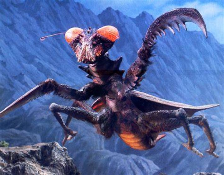 25-Godzilla-Kaiju-Kamacuras.jpg