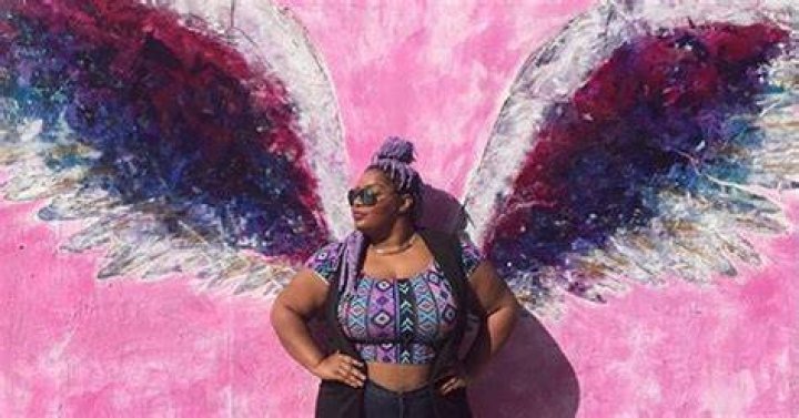 A self-proclaimed chubby mom said that she would only consider dating men that embraced her 'fupa'