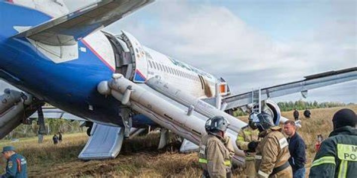 A320 Emergency Landing Crash On Water When Pilot Got Too Sick GTA 5 YouTube