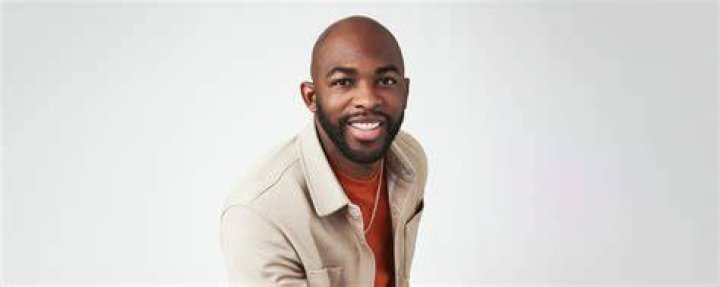 Adrian Hassan is a realtor from Northridge, California