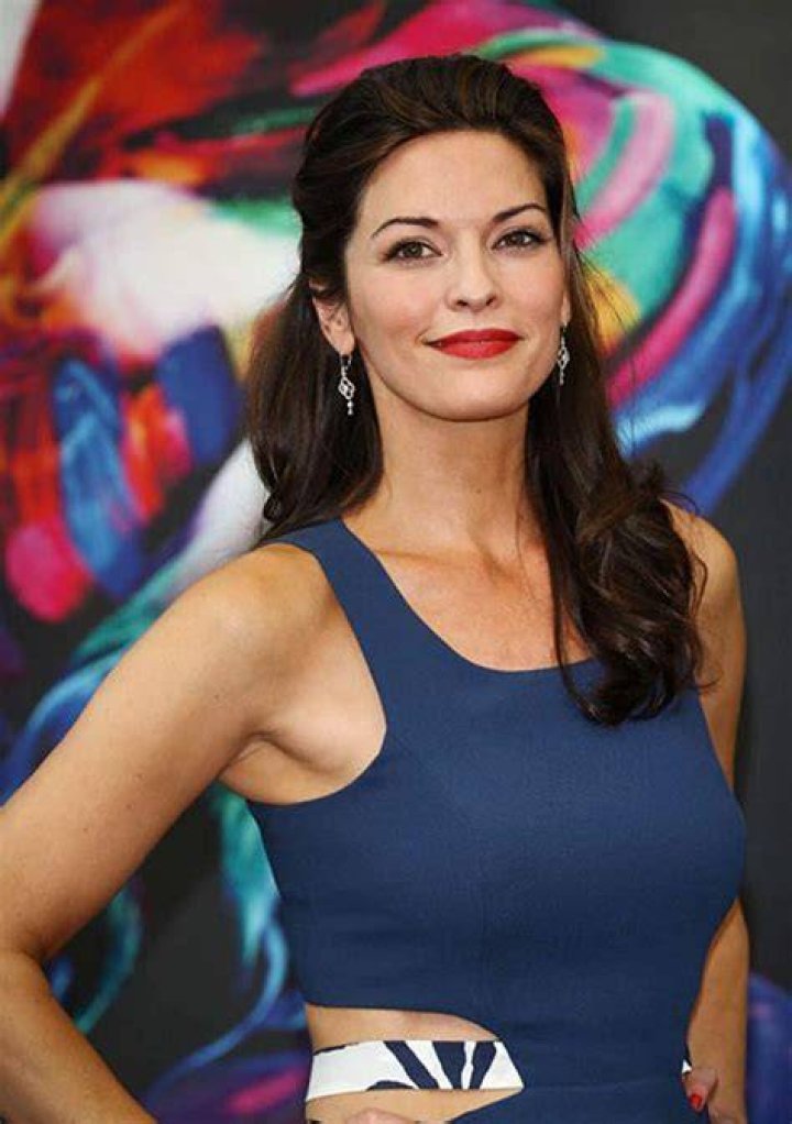 Alana De La Garza Wallpapers Wallpaper Cave