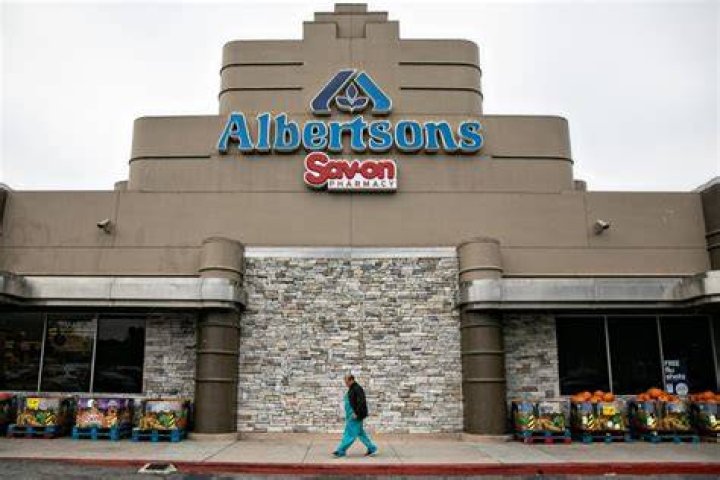 Albertsons is consolidating several distinct store brands under a new Signature Select banner