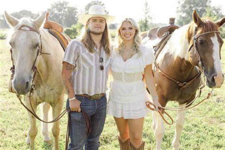 American Idol Colin Stough Girlfriend Emma M Lon Age And