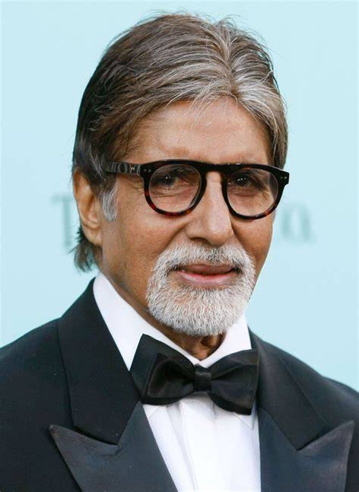Amitabh Bachchan's grandson Agastya debuts on Instagram