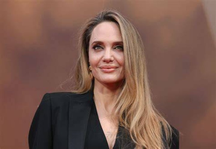 Angelina Jolie's 16YearOld Daughter Shiloh's First Love Story Unveiled Actress' Response