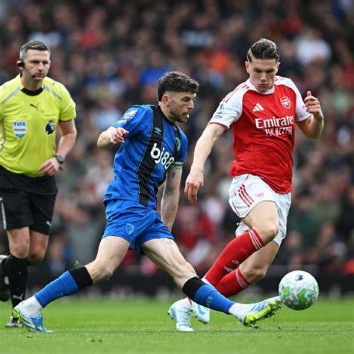 Arsenal suffered a shock 2-0 defeat to West Ham at the Emirates