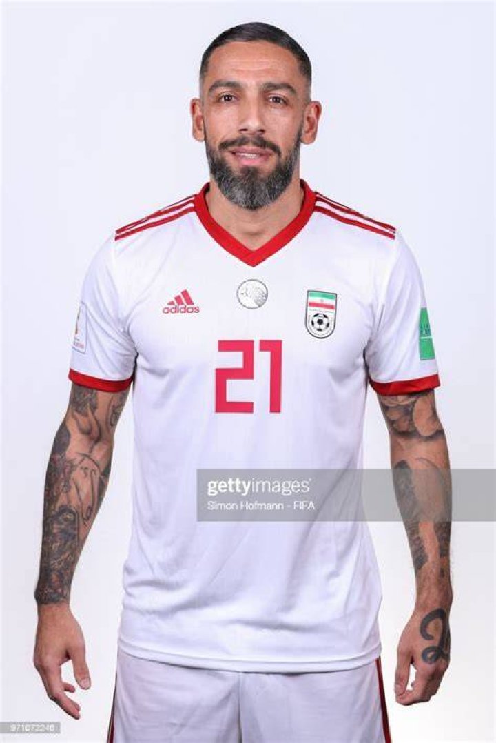 Ashkan dejagah of iran and his wife