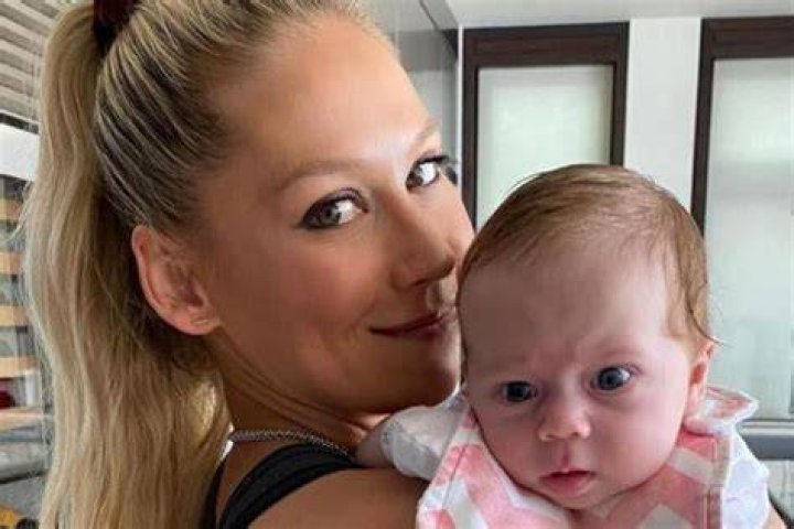 As&iacute; luce Mary, hija menor de Enrique Iglesias y Anna Kournikova