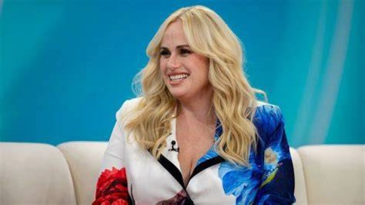 Aussie actress Rebel Wilson shows of her injuries after an accident on the set of her new film, Bride Hard