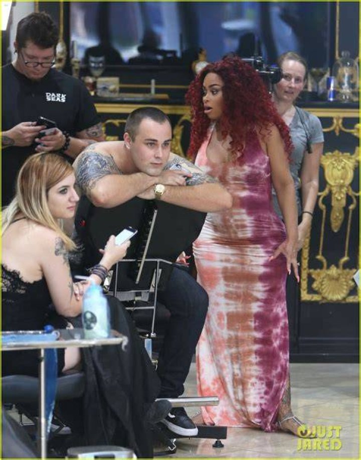 Blac Chyna gets tongue piercing