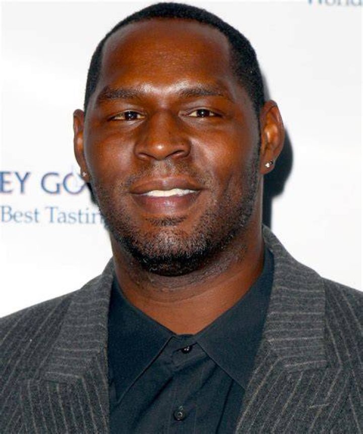 Bob Whitfield attends the GREY GOOSE lounge series hosted by Adrian Grenier during Super Bowl weekend at the GREY GOOSE Lounge on February 5, 2011 in Dallas, Texas.