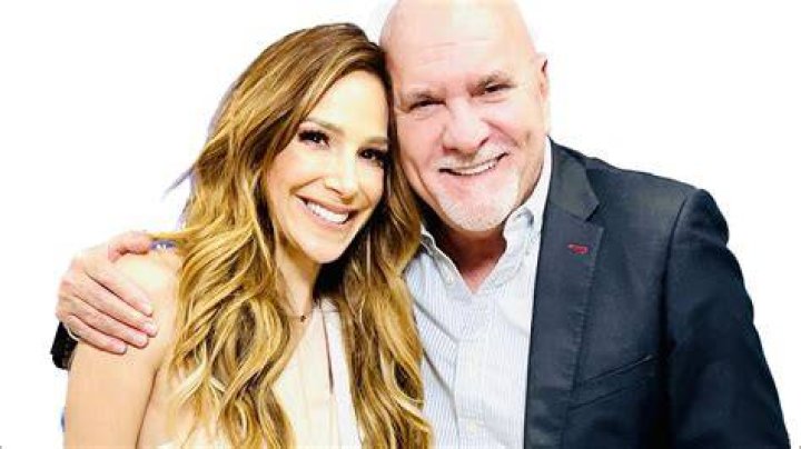 Carlos Otero y Monica Pasqualotto anuncian nuevo programa en redes sociales YouTube