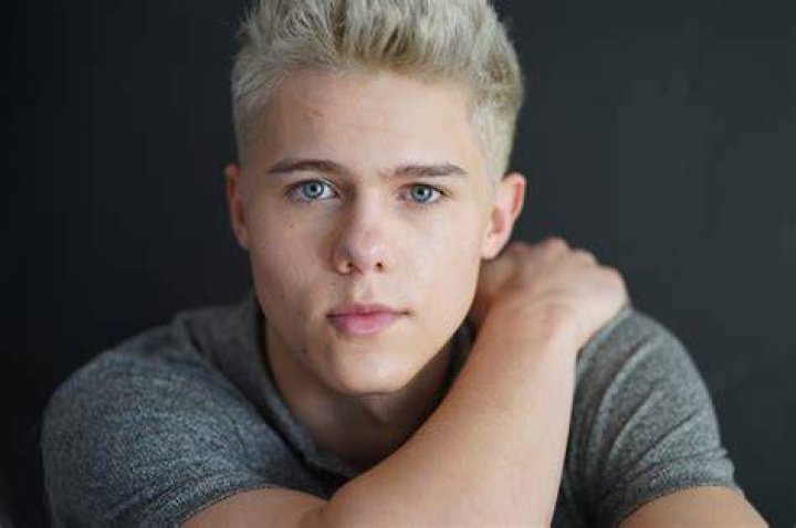 Case Walker Talks 'The Other Two,' 'Monster High,' More