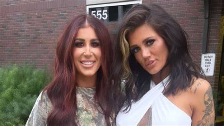 Chelsea looked thinner than ever while attending a Morgan Wallen concert
