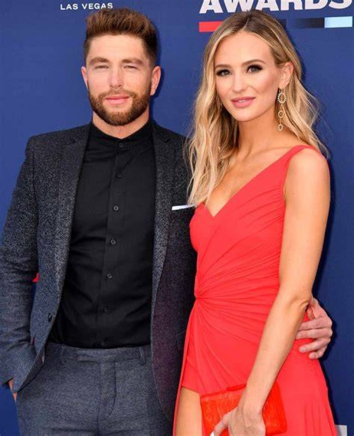 Chris Lane and Lauren Bushnell Best Pictures From the 2018 CMA Awards POPSUGAR Celebrity