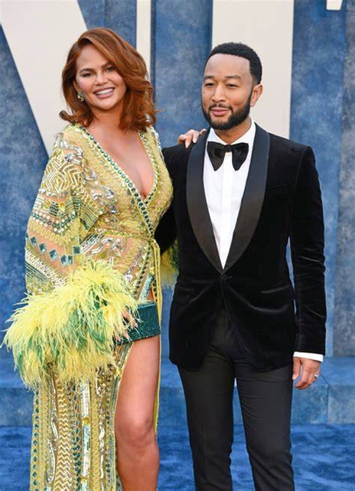 Chrissy Teigen Admits That Her Mind Wanders During Sex With John Legend