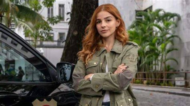 Classify Brazilian actress Gabriela Medvedovski