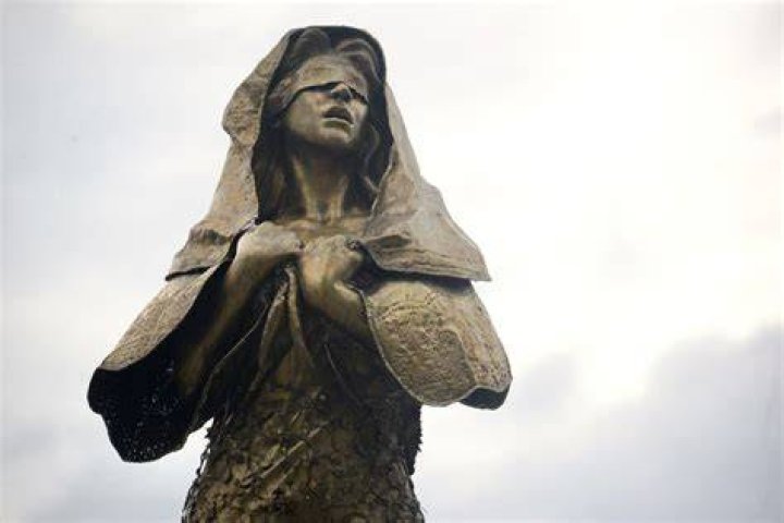Comfort Women statue