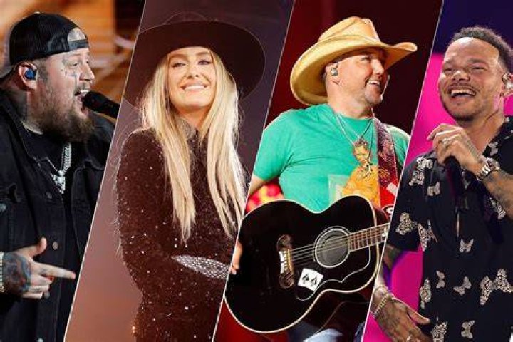 Country Artists, Country Singers, Celebrity Couples, Celebrity Gossip, Shameless Garth Brooks