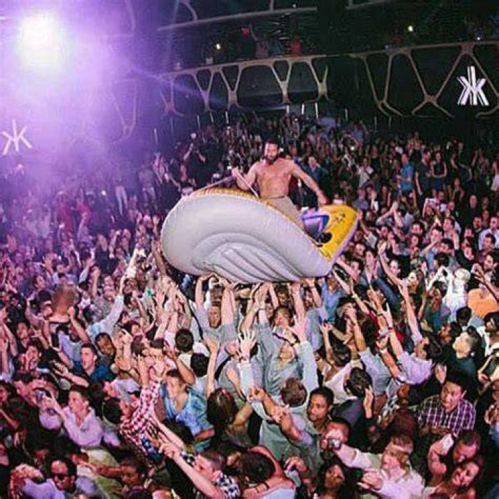 Dan Blizerian is the party-loving 'King of Instagram'