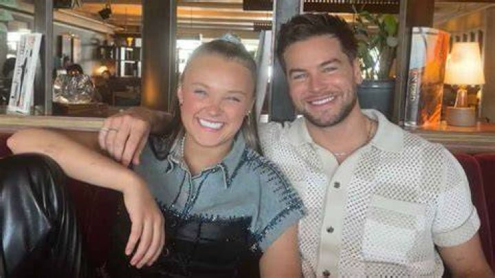 Did JoJo Siwa Just Confirm She's Dating Avery Cyrus in Cheeky TikTok Post?