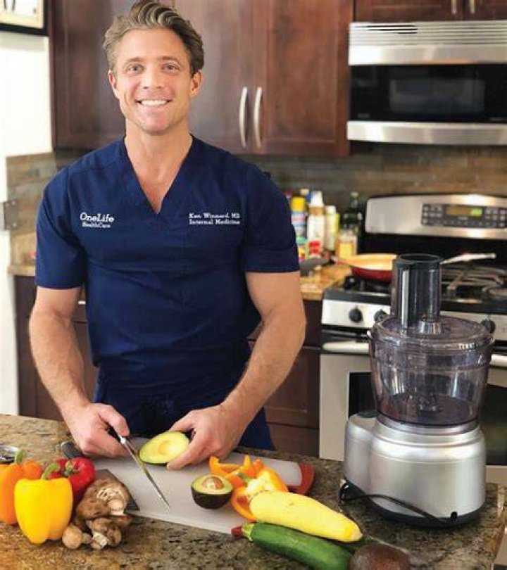Dr. Ken Winnard on juicing for health