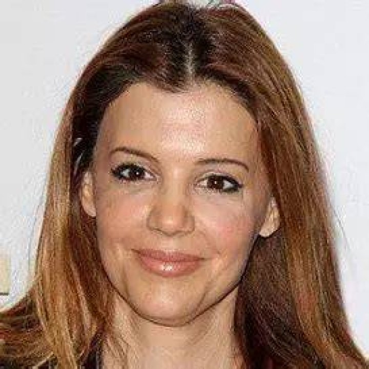 Dr. Linda Papadopoulos Net Worth 2021, Bio, Husband, Parents, Daughter, Married, Height, Salary