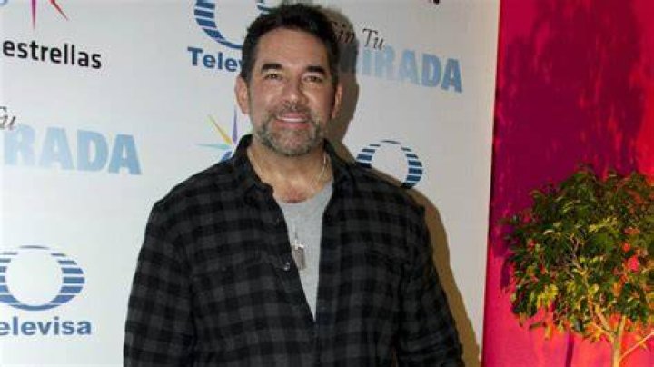 Eduardo Santamarina quiere unirse a Rub&iacute; &iexcl;y ya hasta tiene el personaje!