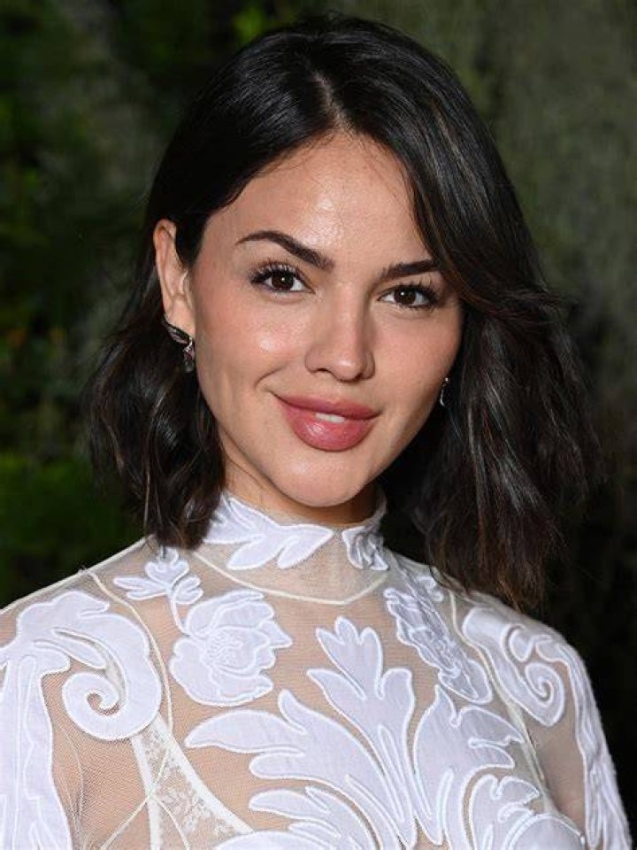 Eiza Gonzalez's Dating History Liam Hemsworth and More