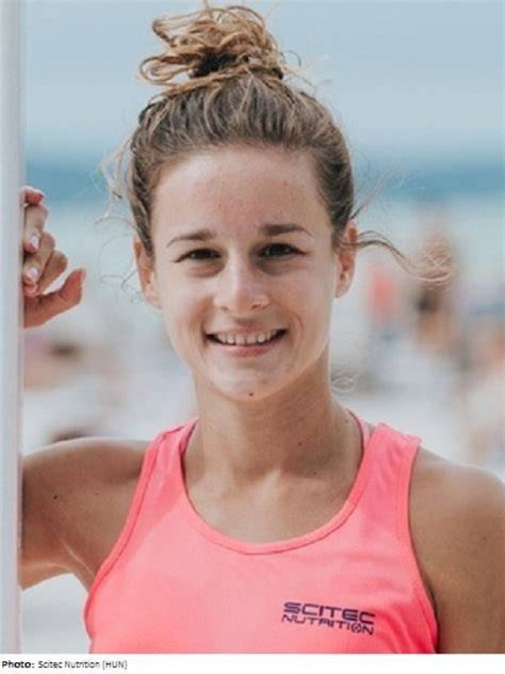 Flora Gondos
