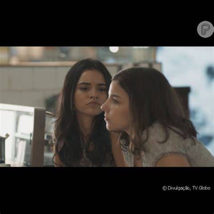 Gabriela Medvedovski, Keyla na novela 'Malha&ccedil;&atilde;o', elege look perfeito 'Brilho'. Fotos! Purepeople