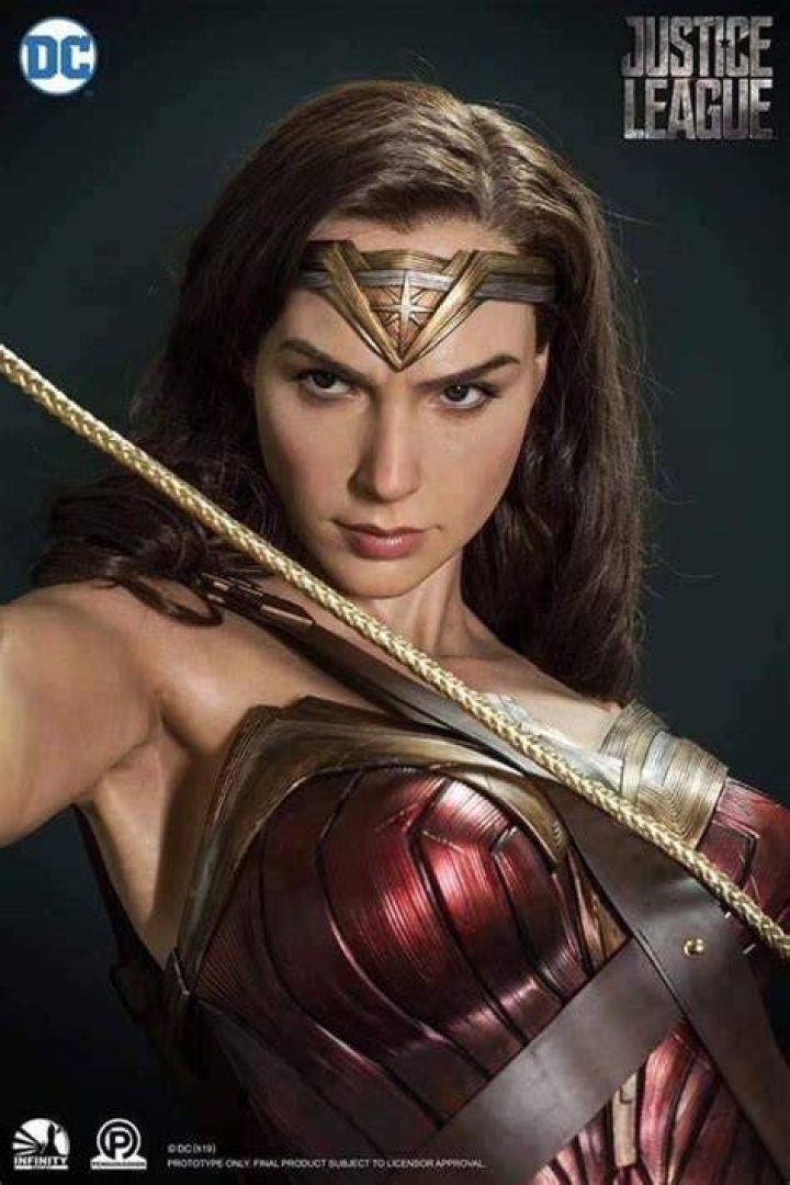 Gal Gadot Stuns In OnePiece Swimsuit On Vacation Pics Hollywood Life
