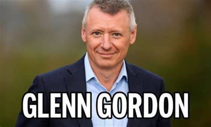 Glenn Gordon has criticized his HOA after they told him that his new car broke the rules