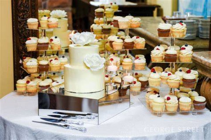 He had multiple cakes, including a giant baseball one, with LA Dodgers decorations all around it