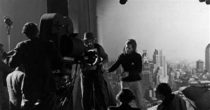 Hollywood Secrets CBS News