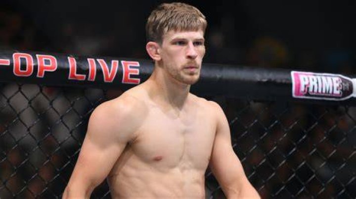 How Much Does Arnold Allen Make Per UFC Fight? Totalsportek boxing