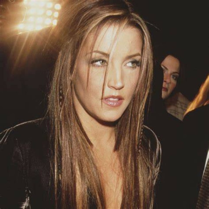 How Old Was Lisa Marie When Elvis Died Biographyly
