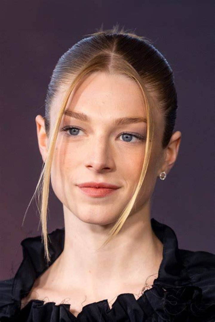 Hunter Schafer Is 'Leaning In' for ELLE UK, by Paola Kudacki &mdash; Anne of Carversville