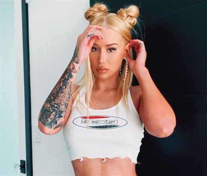 Iggy Azalea Recreates One of Britney Spears’ Most Iconic Looks Ever