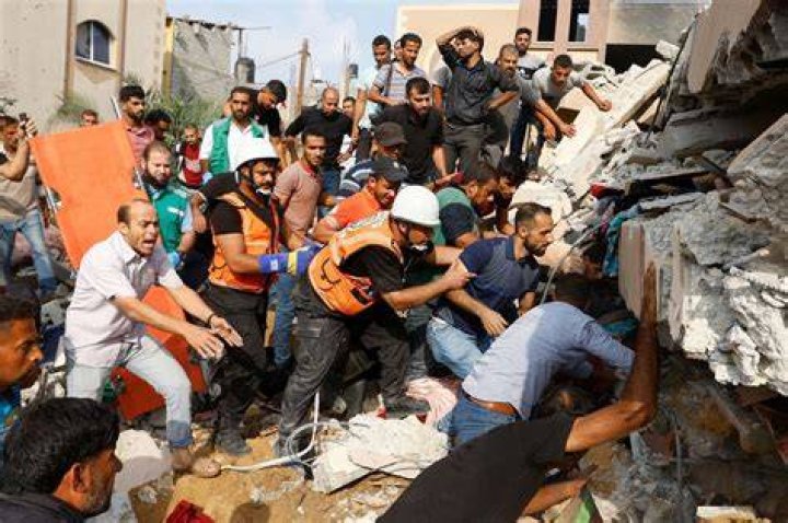 Israel Hamas war, Palestinians killed, humanitarian aid