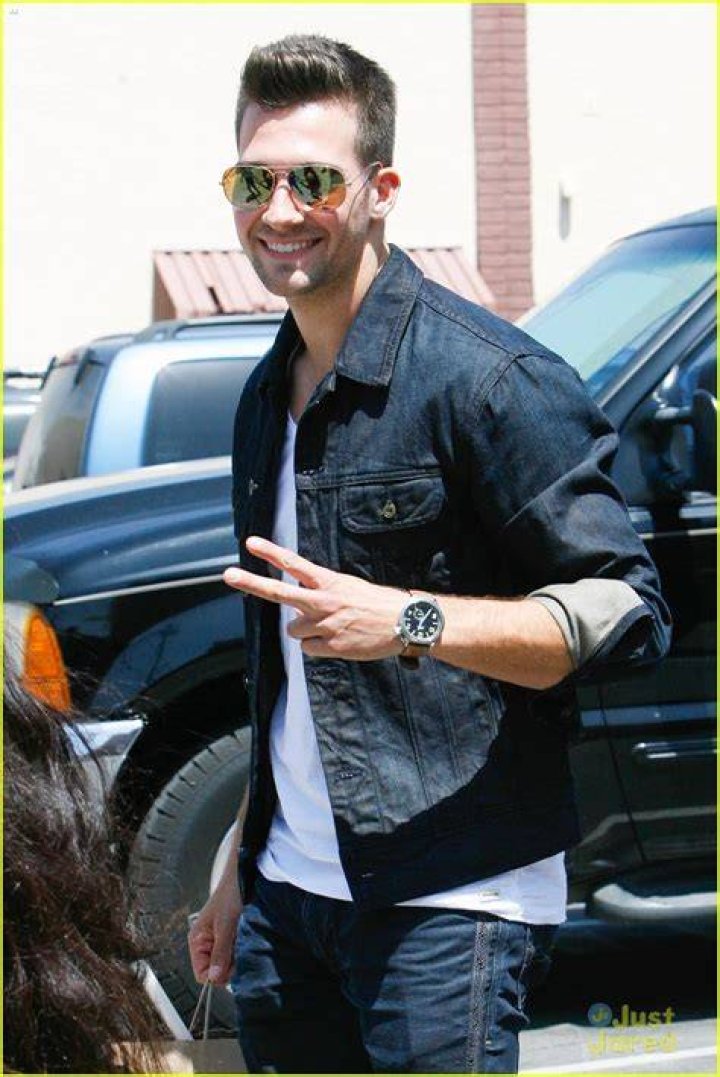 James Maslow Addresses Those Constant Peta Murgatroyd Dating Rumors Photo 664574 Photo