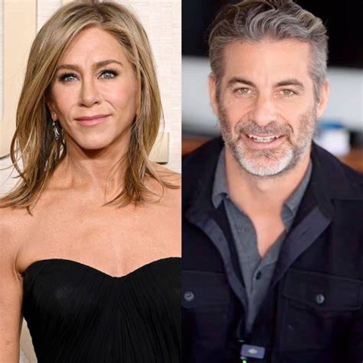Jennifer Aniston Who Are Her Halfbrothers And How Are They Related?