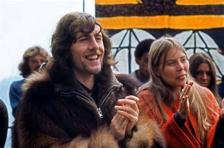 Joni Mitchell Left a Smitten Graham Nash Despite Loving Him in a Way She &lsquo;Didn&rsquo;t Think Was Possible&rsquo;