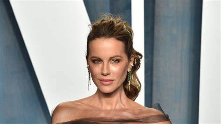 Kate Beckinsale 'Love and Friendship' Press Conference 2016 &bull; CelebMafia
