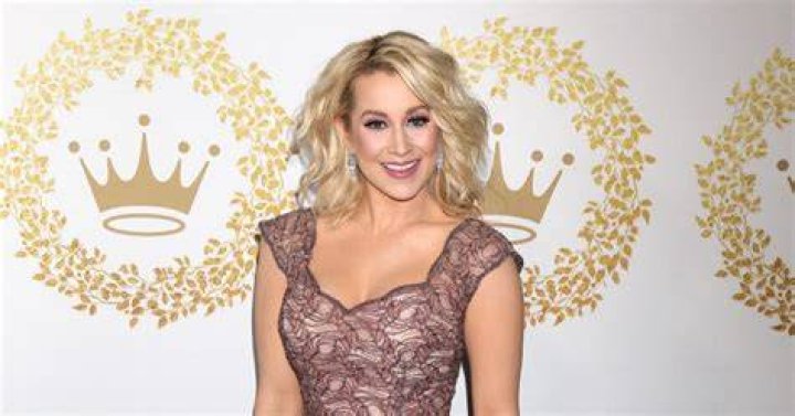 Kellie Pickler Net Worth, Income, Salary, Earnings, Biography, How much money make? Kellie Pickler Net Worth, Income, Salary, Earnings, Biography, How much money make?