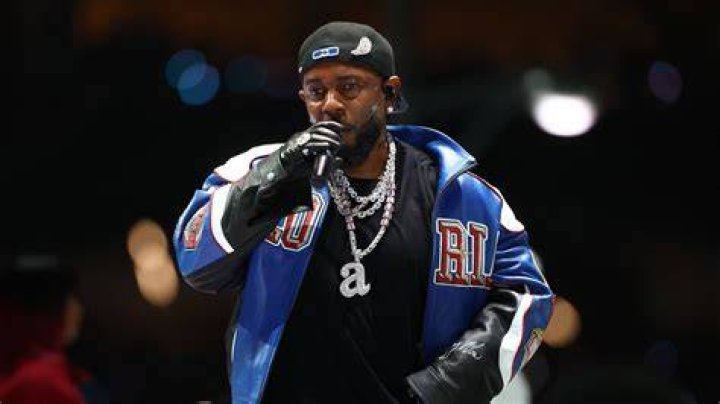 Kendrick Lamar's Fiancee Unfollowed Him On Instagram, Following Dave Free Urban Islandz