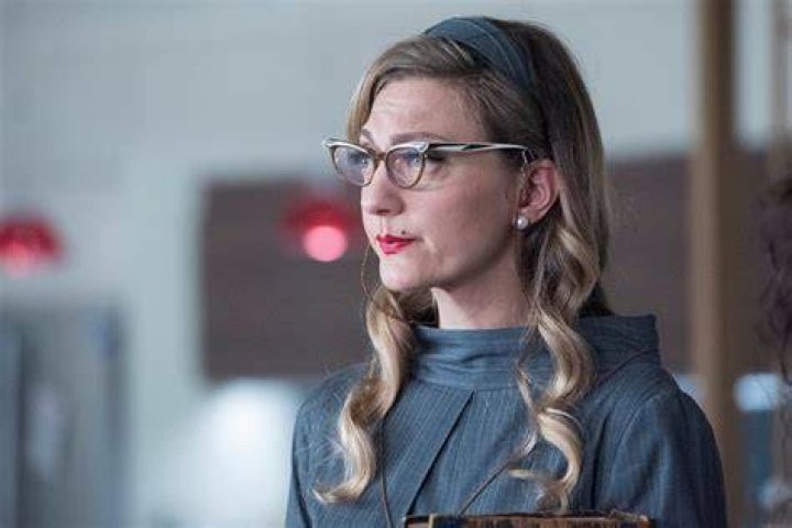 kesici g&uuml;nah soluk mageina tovah movies and tv shows dekan b&uuml;y&uuml;kel&ccedil;i Uzmanlık