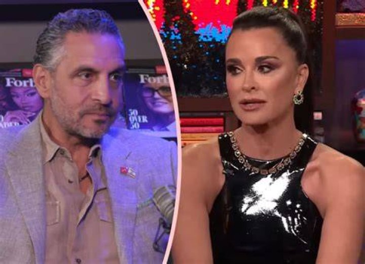 Kyle Richards says she was &ldquo;taken aback&rdquo; by Mauricio Umansky & Emma Slater holding hands